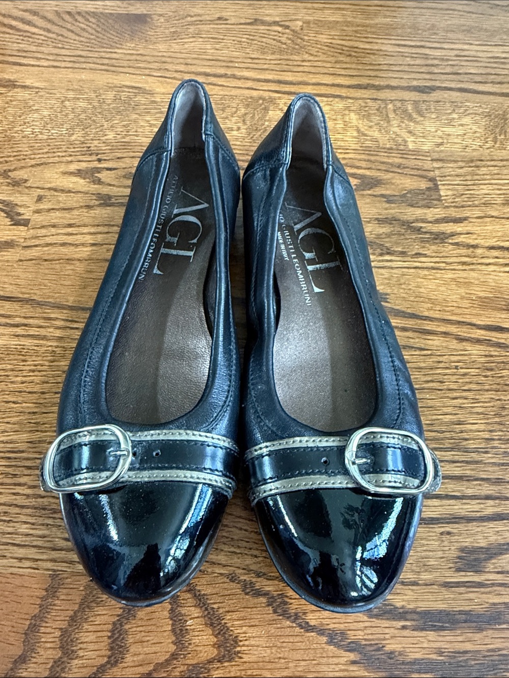 AGL Black Leather Ballet Flats with Silver Buckle Accent
